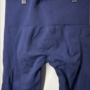 Lululemon In The Flow crop leggings | Size 4